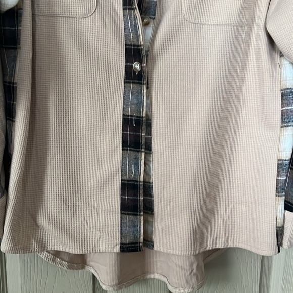 Waffle oversized button up - Picture 2 of 6